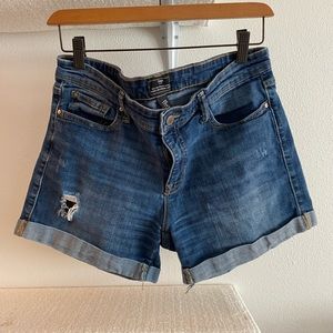 Sexy Boyfriend Short by Gap